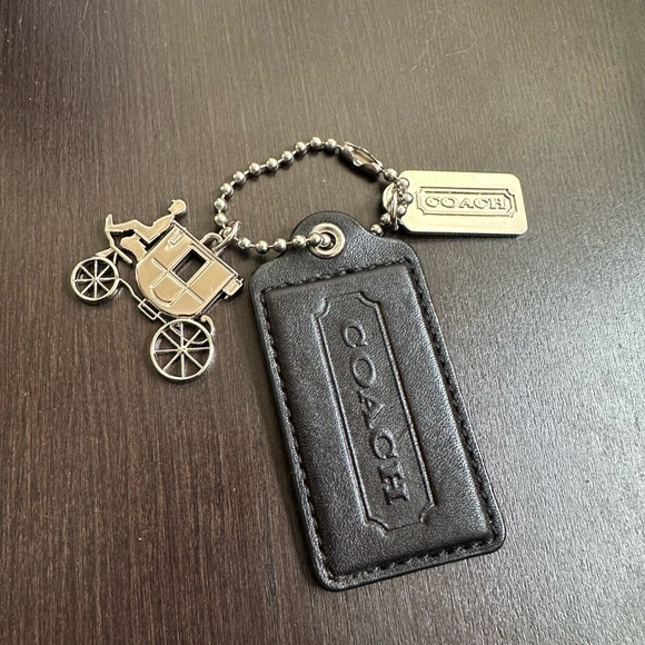 Coach EUC Iconic Silver Carriage & Brown Leather Hangtags - Picture 3 of 9